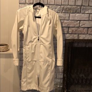 Lululemon white raincoat w/ grey accent